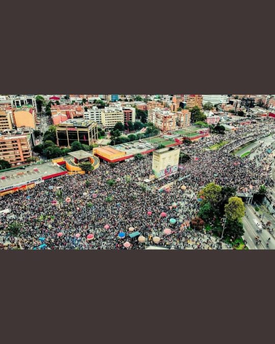 Colombianos “Vergonzantes” en medio de la crisis